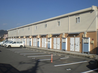 【玄関】 | レオパレスカネイ | 備品や設備仕様は号室等により異なります。現地をご確認下さい。