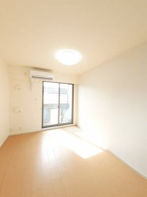 【居間・リビング】 | ブランボヌール | ゆったり過ごせる居間です