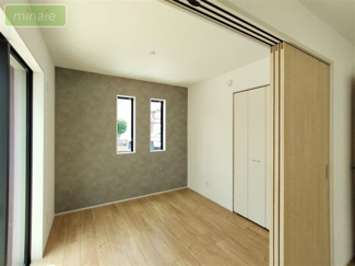 【洋室】 | 小学校2分　中学校8分　SIC+WIC×2　松が丘　2号棟 | きれいな洋室です