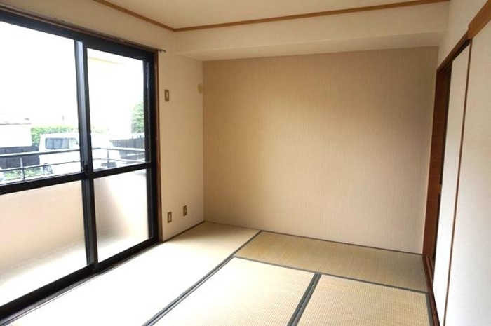 ヴィルヌーブ井原の和室