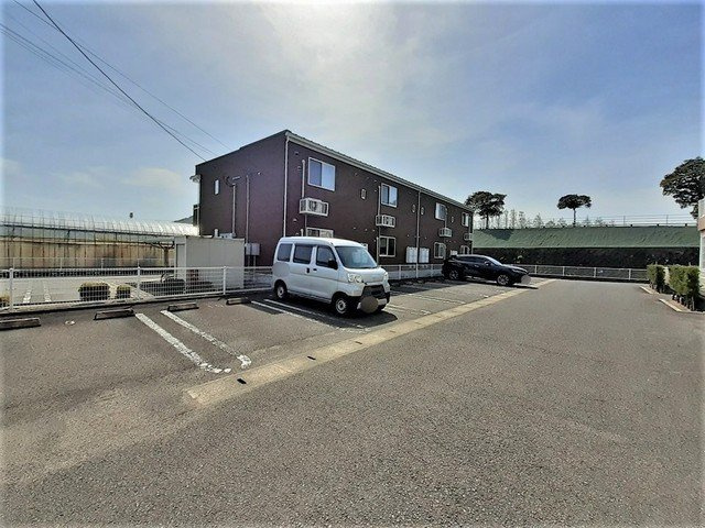 ポライトリーＮＯＺＯＭＩ　Ｃの駐車場|駐車場です