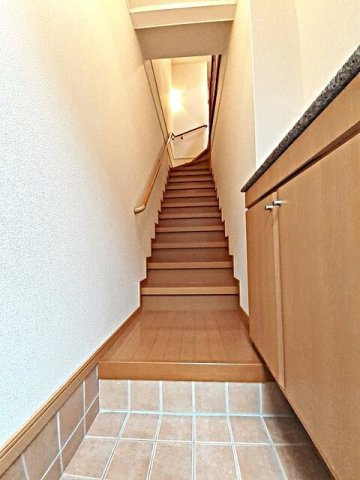 ライフコート東唐津Ｂの玄関|明るい玄関です