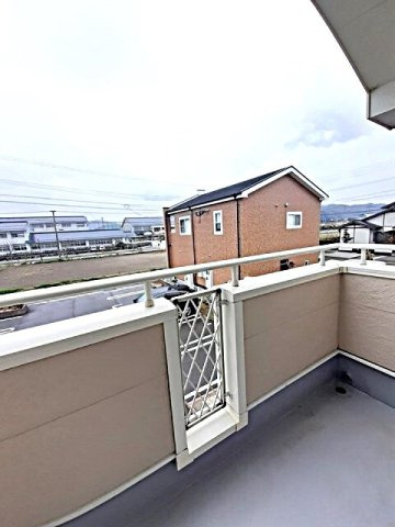 ライフコート東唐津Ｂのバルコニー|落ち着いた時間を過ごせるバルコニーです