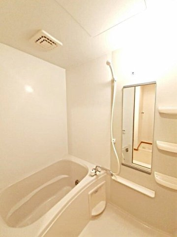 ライフコート東唐津Ｂの浴室|お風呂です