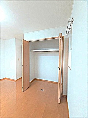 ライフコート東唐津Ｂの収納|こまごまとしたものを収納できそうですね