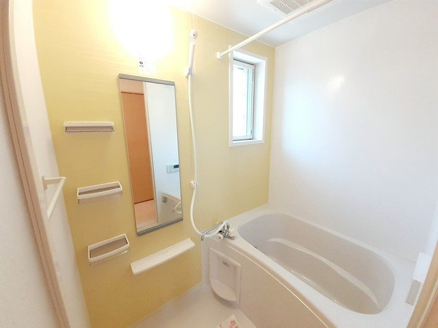 シャングリラ西唐津の浴室|日々の疲れを癒すお風呂付です