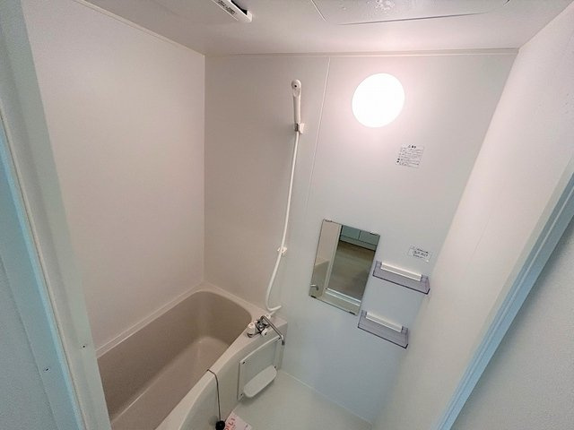 ベルグランデ和多田の浴室|落ち着いた空間のお風呂です