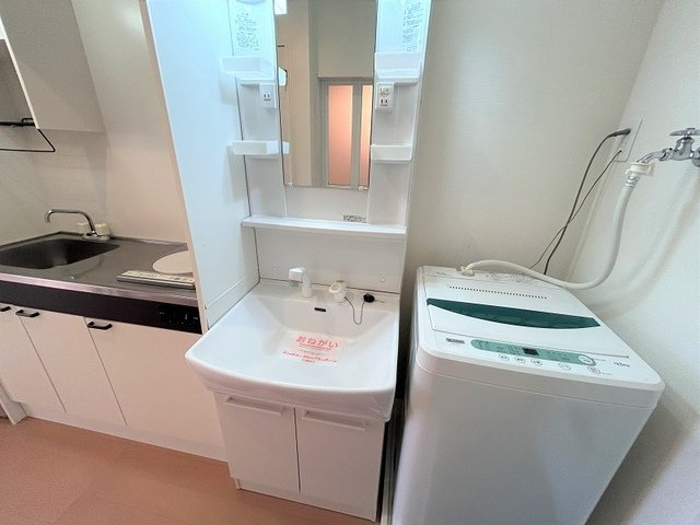 ベルグランデ和多田の洗面所|脱衣スペースもあります