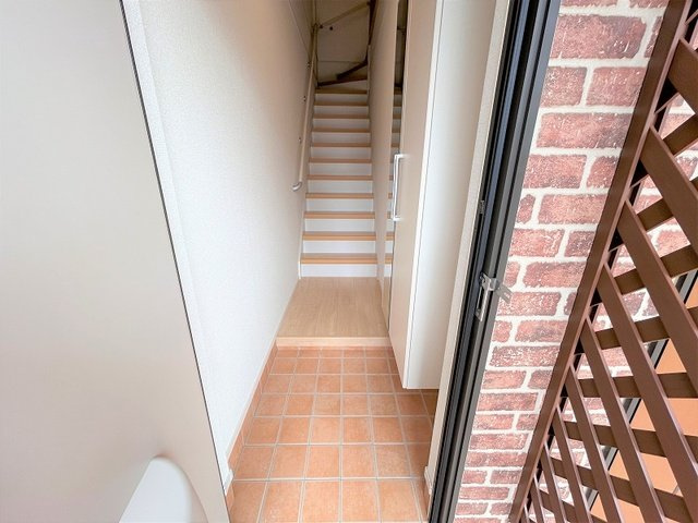 ジュネス原Ⅱ　Ａの玄関|玄関です