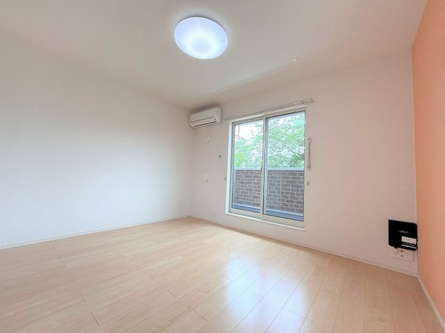 ジュネス原Ⅱ　Ａの居間・リビング|ゆったり過ごせるリビングです