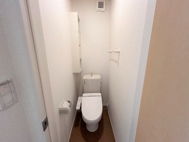 ジュネス原Ⅱ　Ａのトイレ|コンパクトで使いやすいトイレです