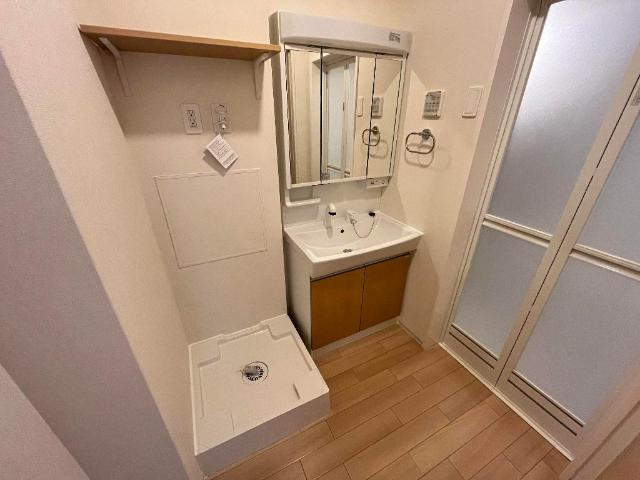 リアン　ナガタニの洗面所|洗髪洗面化粧台