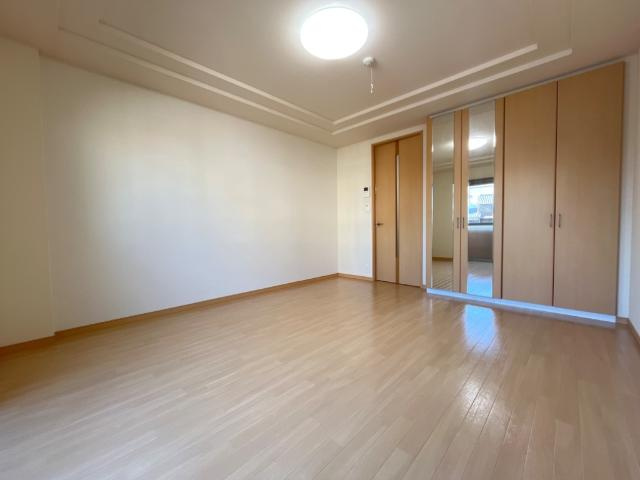 木屋　ＥＡＳＴの内装|洋室