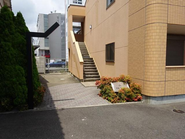 木屋　ＥＡＳＴの外観|外観写真（昼）