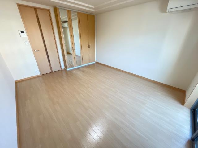 木屋　ＥＡＳＴの内装|洋室