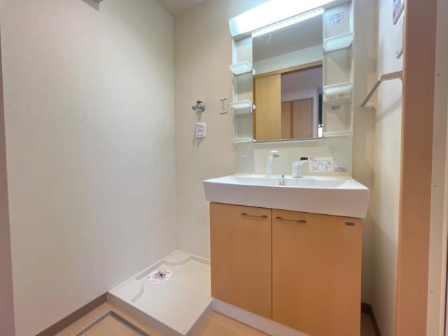 木屋　ＥＡＳＴの洗面所|洗髪洗面化粧台