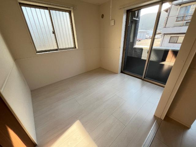 ファミールスクエアの内装|洋室