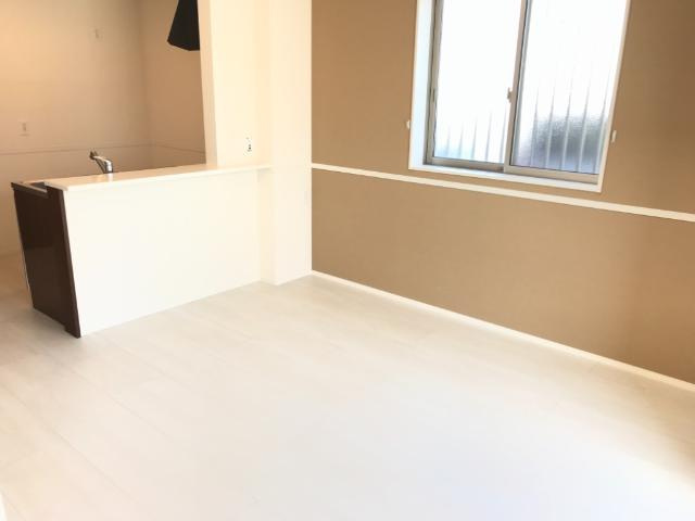 ＵＲＢＡＮ　ＳＱＵＡＲＥの居間・リビング|リビング