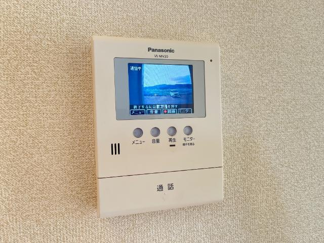リヴィエールピアの内装|カメラ付インターホン