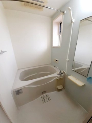 【浴室】 | プレッソ・アル・マーレ | 落ち着いた空間のお風呂です