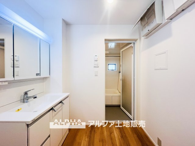 昭島市田中町1丁目　中古戸建のランドリースペース