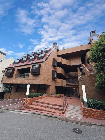 【外観】 | スカイプラザ赤坂 | ★駅徒歩5分♪駅近の分譲賃貸マンションです★　地下に専用トランクルーム付き★