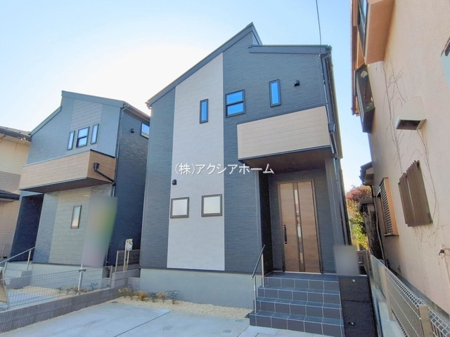 所沢市下安松・全2棟　新築一戸建　1号棟　～LDK18帖～