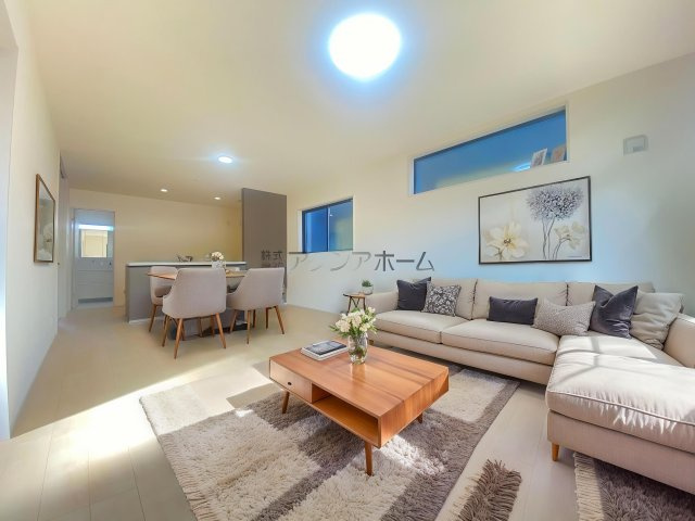 所沢市下安松・全2棟　新築一戸建　1号棟　～LDK18帖～