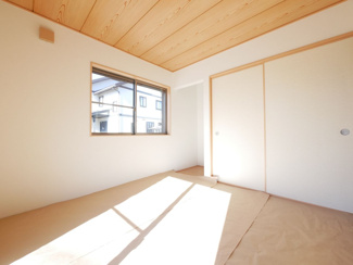【和室】 | 中央市中楯 平成24年築中古戸建 内装一新 南西角地 | 1階4.5帖洋室