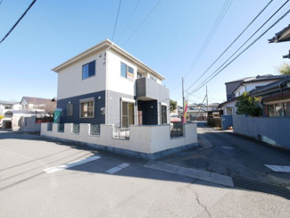 【外観】 | 中央市中楯 平成24年築中古戸建 内装一新 南西角地 | 中央市中楯 平成24年築中古戸建 内装一新 南西角地