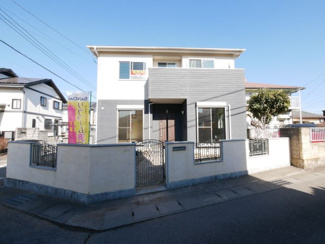 【外観】 | 中央市中楯 平成24年築中古戸建 内装一新 南西角地 | リフォーム完了済み　随時ご見学可能です。