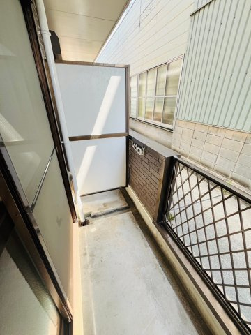 ビタミンテラス枝吉のバルコニー