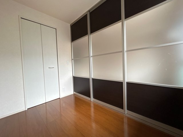 アミティエ（ﾖﾈﾔﾏﾁｮｳ）の寝室