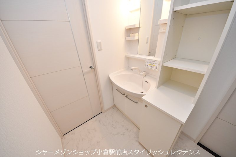 ニューガイア四季彩の丘C棟の洗面所|※イメージ写真となるため、現況と異なる場合は現況を優先します