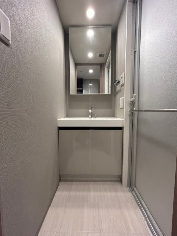 【独立洗面台】