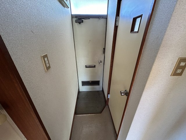 和光ハイツの玄関