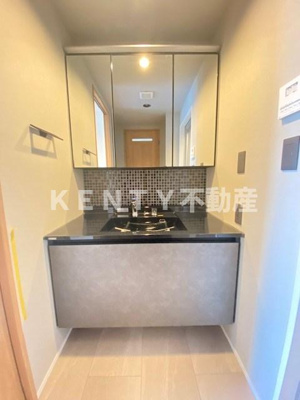 【洗面所】 | レジディアタワー目黒不動前 | 明るい洗面所です