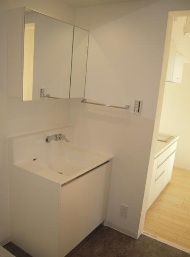 ユーフラットの独立洗面台