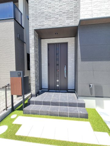 秋月Ⅷ・新築戸建の玄関