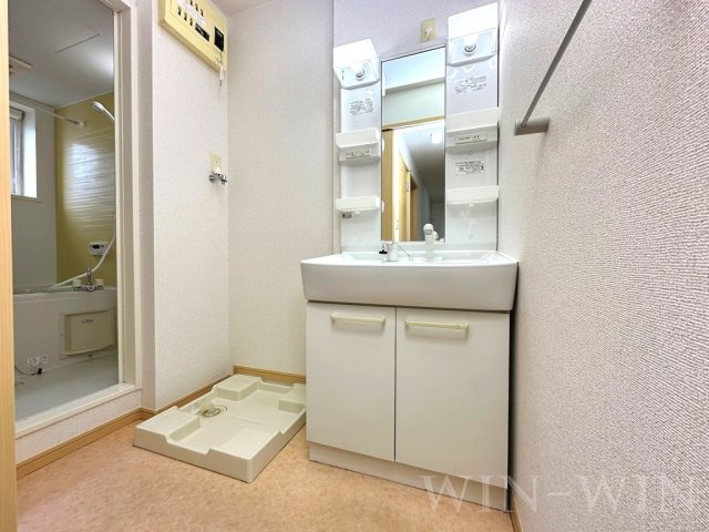 豊橋市小松町のアパートの洗面所|イメージ（同建物内別部屋の写真です）