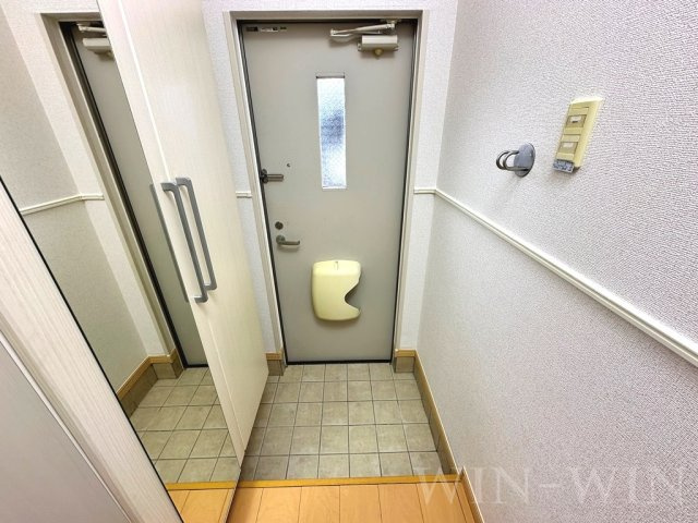 豊橋市小松町のアパートの玄関|イメージ（同建物内別部屋の写真です）