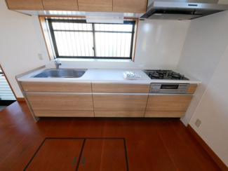 【キッチン】 | 甲斐市竜王 内外装一新 平成12年築中古戸建 敷地広々88坪 | キッチンは新品交換済み