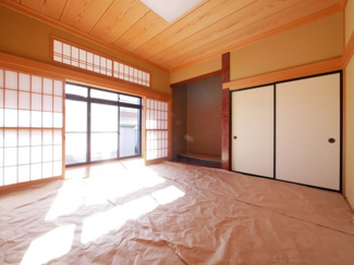 【和室】 | 甲斐市竜王 内外装一新 平成12年築中古戸建 敷地広々88坪 | 1階和室7.5帖