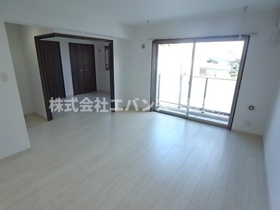 【居間・リビング】 | ピュアコート | 使いやすいリビングです