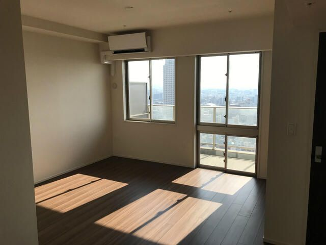 ルミナリータワー池袋の居間・リビング