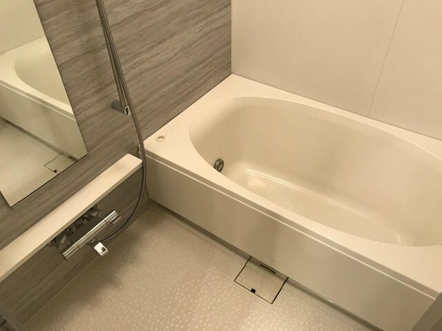 ルミナリータワー池袋の浴室