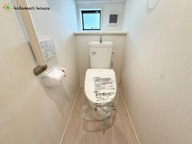 桶川市下日出谷13期　新築戸建　グラファーレ01のトイレ