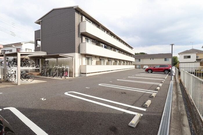 アクアマリンの駐車場