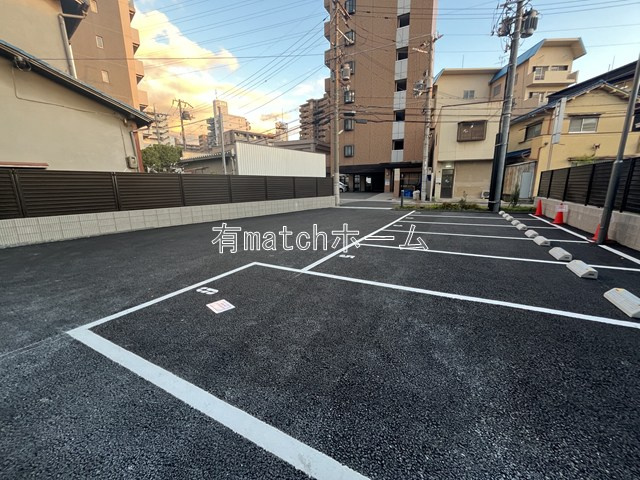 VITA荒本の駐車場