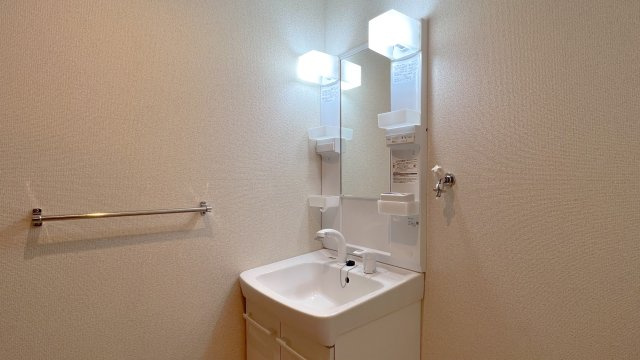 ロンド・ボヌールの洗面所|※反転タイプの間取となります。